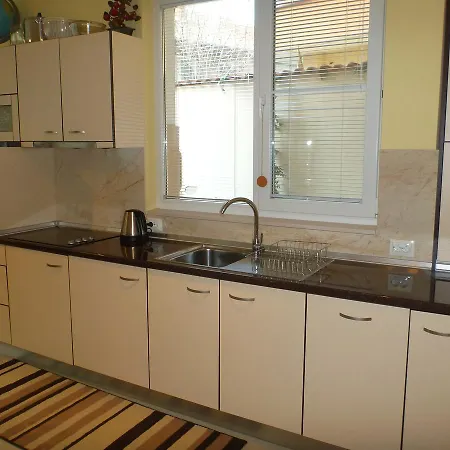 Apartment Davina Beach Old Town *
